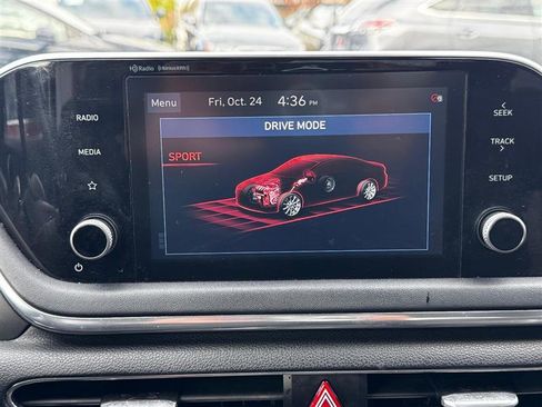 Used 2021 Hyundai Sonata SEL FWD image 16