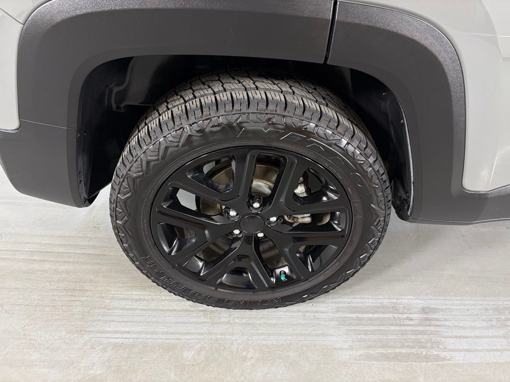 Used 2022 Jeep Renegade Altitude AWD/4WD image 11