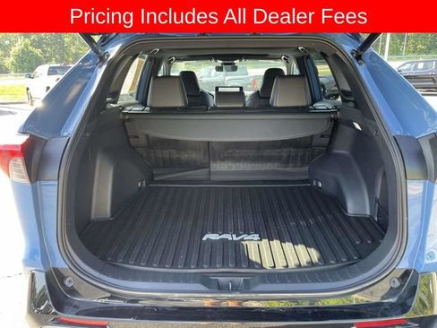 Used 2023 Toyota RAV4 XSE AWD/4WD image 15