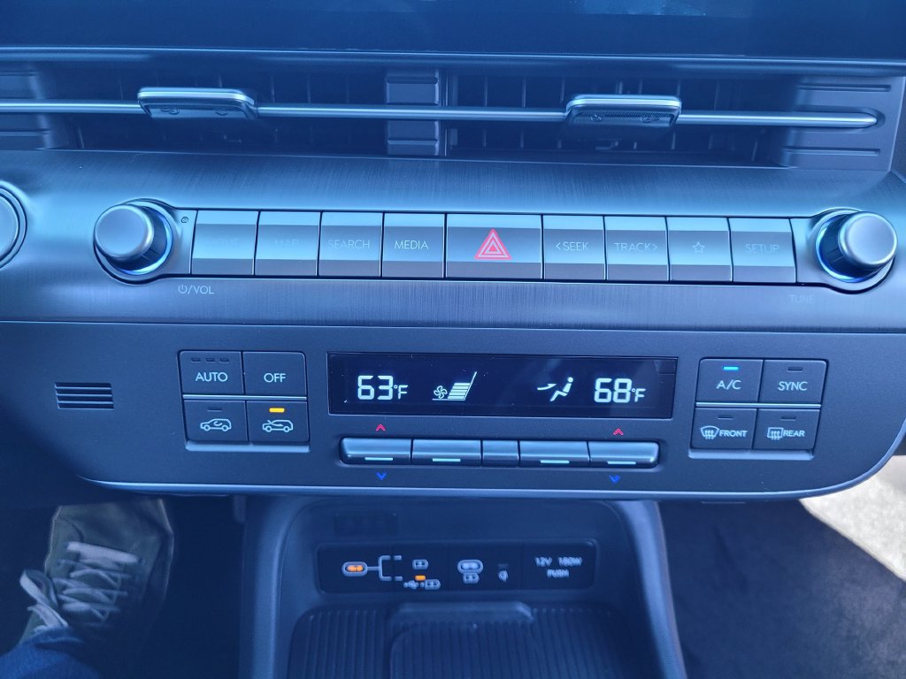 New 2027 Hyundai Kona SEL Sport AWD/4WD image 23