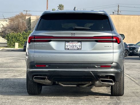 Used 2025 Buick Enclave Preferred image 5