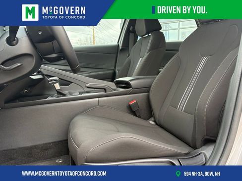 Used 2025 Hyundai Elantra Sport image 12