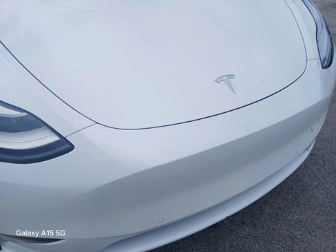 Used 2021 Tesla Model Y Long Range AWD/4WD image 22