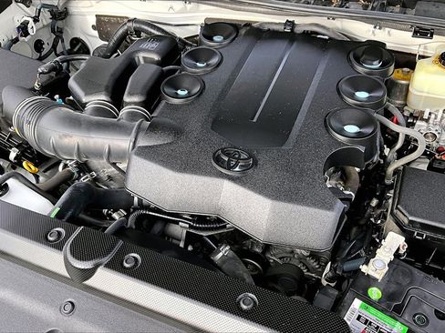 Used 2016 Toyota 4Runner Limited image 35