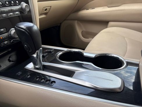 Used 2017 Nissan Pathfinder SV w/ Trailer Tow Package image 31