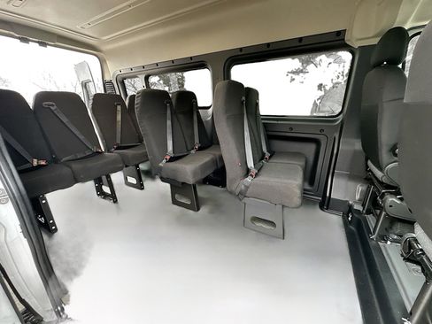 Used 2024 RAM ProMaster 2500 w/ Safety Group FWD image 31