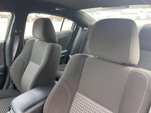 Used 2023 Dodge Charger SXT image 11