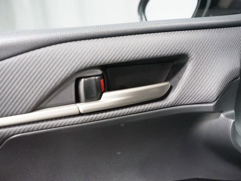 Certified 2025 Toyota Camry SE w/ Convenience Package image 13