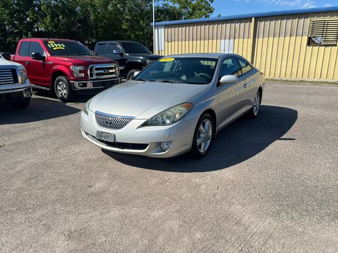 Used 2004 Toyota Solara SE Sport FWD image 2