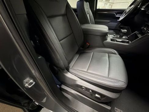 Used 2025 GMC Sierra 1500 Denali w/ Technology Package image 28