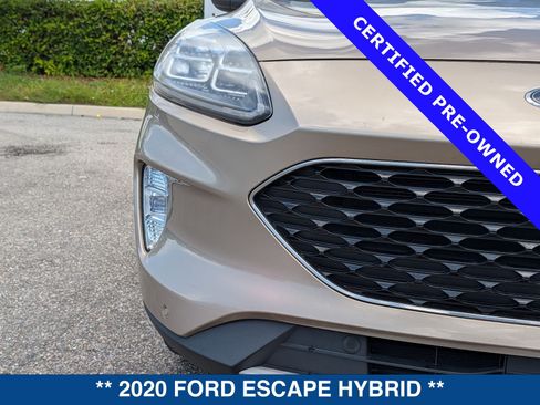 Certified 2020 Ford Escape Titanium FWD image 10