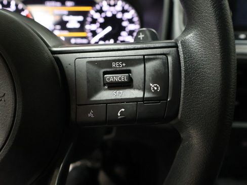 Used 2023 Nissan Rogue S image 34