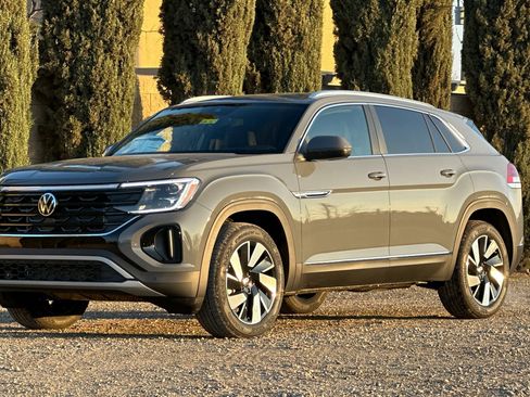 New 2026 Volkswagen Atlas Cross Sport SEL image 8