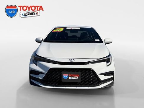 Certified 2025 Toyota Corolla SE w/ Convenience Package image 8