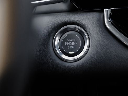 New 2026 GMC Canyon Elevation w/ Convenience Package image 38