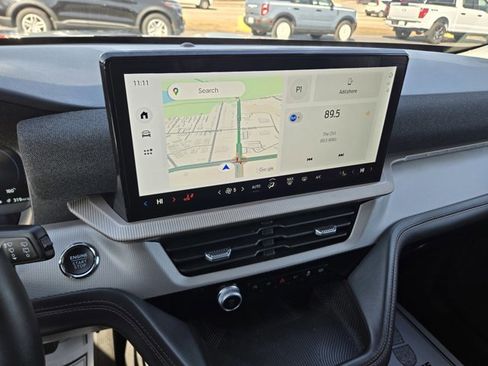 Certified 2025 Ford Explorer Active image 9