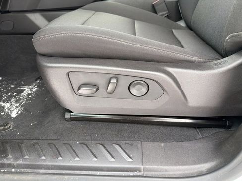 Used 2025 Chevrolet Colorado W/T w/ Advanced Trailering Package image 16