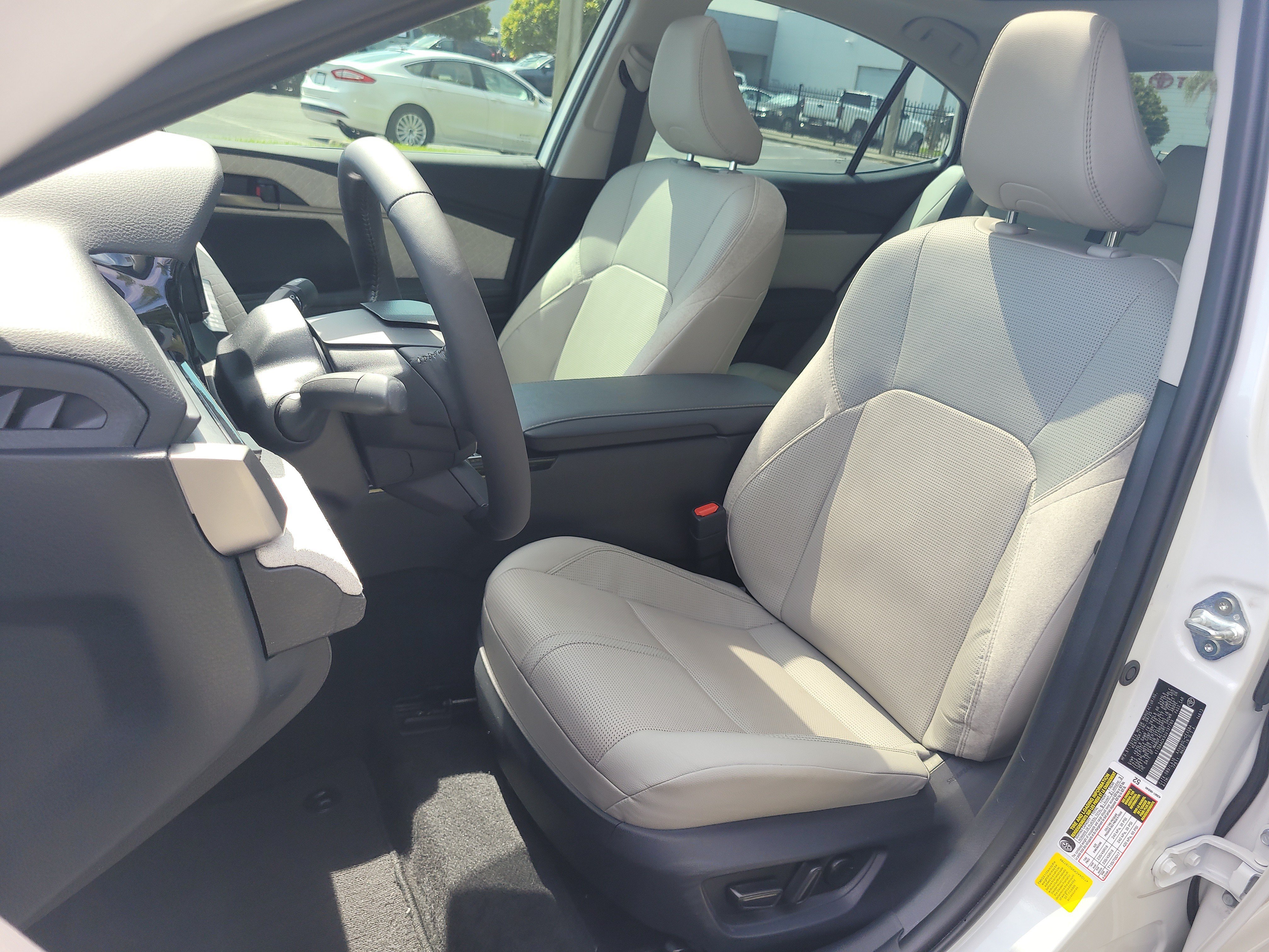 Certified 2025 Toyota Camry XLE w/ Premium Plus Package FWD image 16