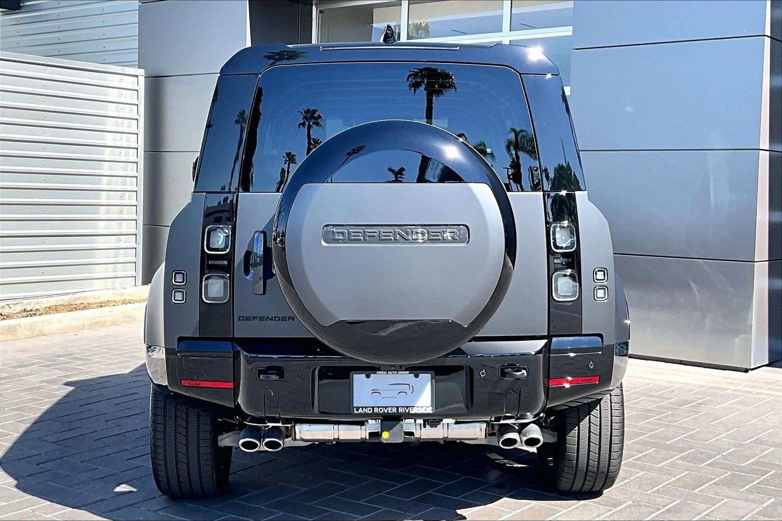 New 2026 Land Rover Defender 90 V8 AWD/4WD image 4
