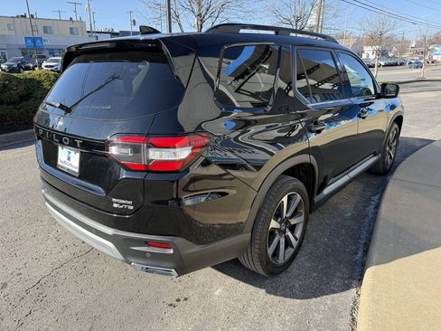 Used 2023 Honda Pilot Elite image 16