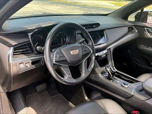 Used 2022 Cadillac XT5 Premium Luxury FWD image 17