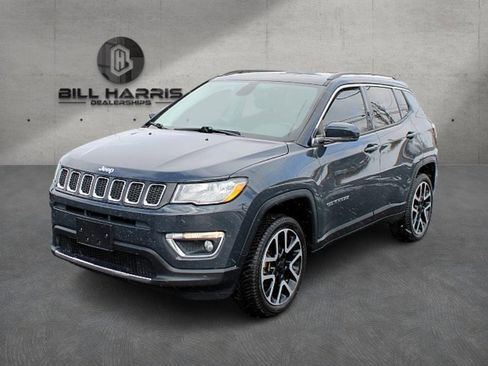 Used 2018 Jeep Compass Limited image 1