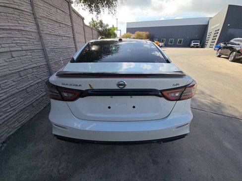 Used 2021 Nissan Maxima SR w/ Sport Mat Group FWD image 4