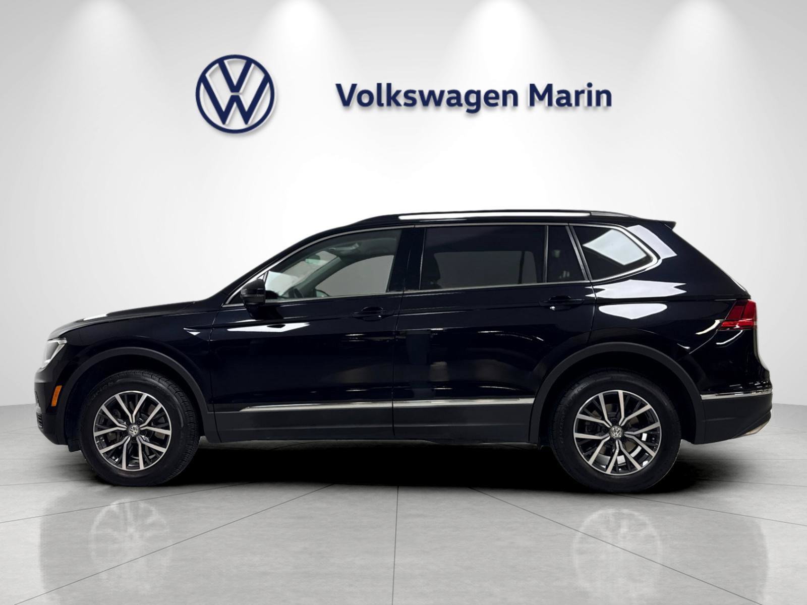 Used 2020 Volkswagen Tiguan SE AWD/4WD image 2