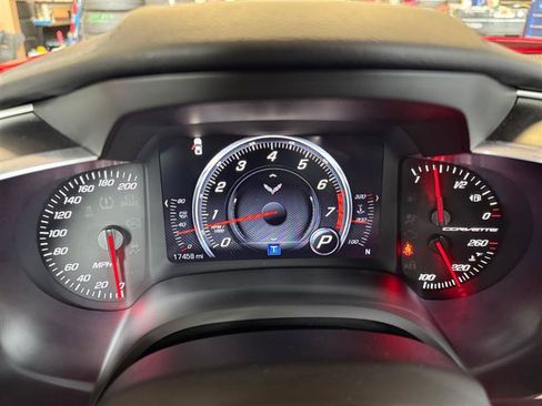 Used 2017 Chevrolet Corvette Stingray Coupe RWD image 38