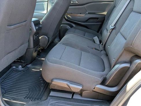 Used 2021 GMC Acadia SLE w/ Driver Convenience Package image 18