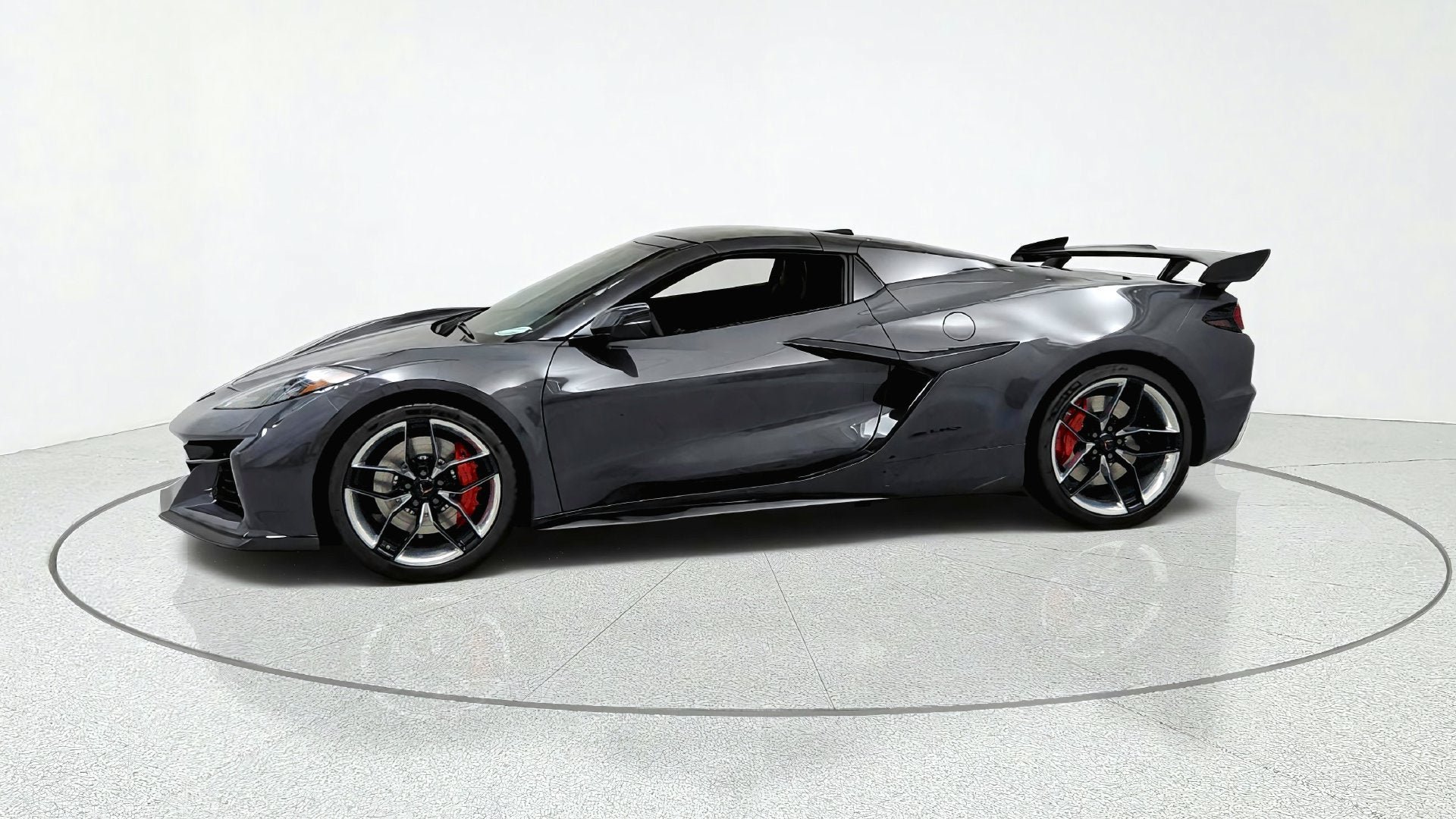 New 2027 Chevrolet Corvette Z06 w/ Stealth Interior Trim Package RWD image 2