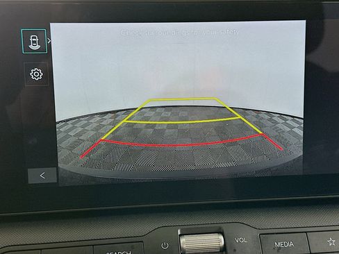 Used 2025 Kia K4 LXS image 23