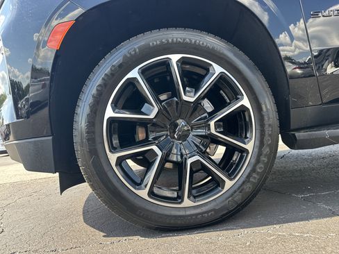 Used 2023 Chevrolet Suburban RST RWD image 12