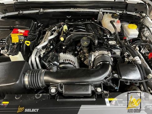 Used 2022 Jeep Wrangler Unlimited Sahara w/ Safety Group image 33