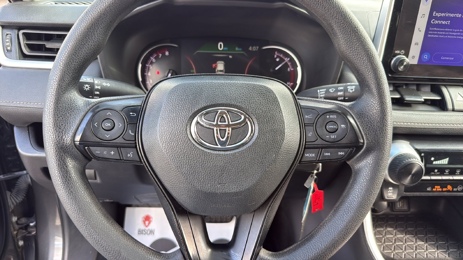 Used 2024 Toyota RAV4 LE FWD image 8