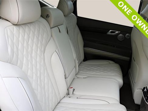 Used 2024 Genesis GV80 3.5T w/ Prestige Package image 18