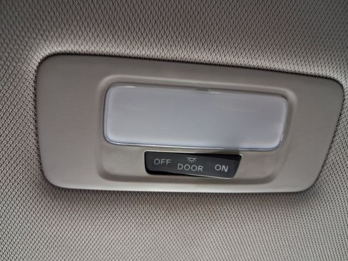 Used 2025 Honda CR-V EX-L image 28