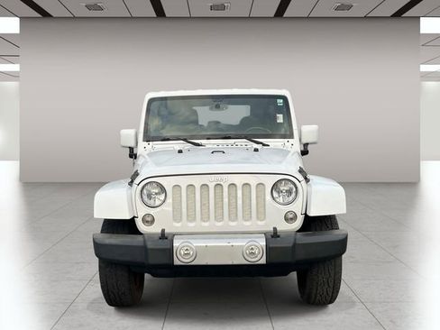 Used 2014 Jeep Wrangler Unlimited Sahara w/ Max Tow Package image 9