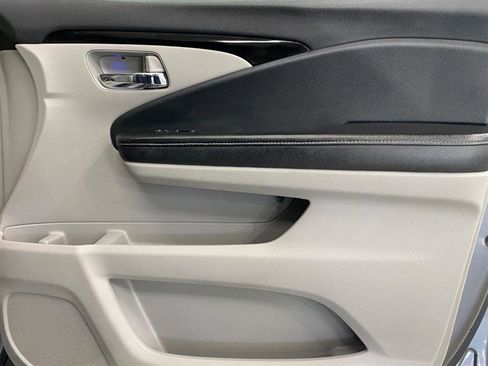 Used 2017 Honda Ridgeline RTL-E image 15