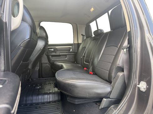 Used 2018 RAM 2500 Big Horn w/ Sport Appearance Group AWD/4WD image 13