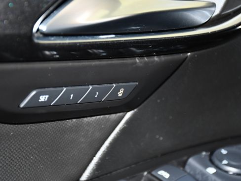 Used 2024 Buick Envision Preferred image 33