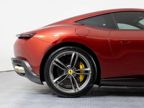 Certified 2022 Ferrari Roma image 10