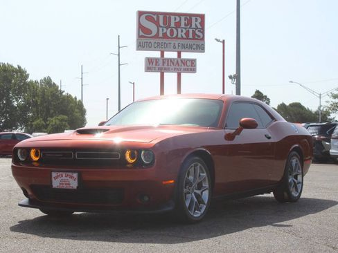 Used 2020 Dodge Challenger GT RWD image 7