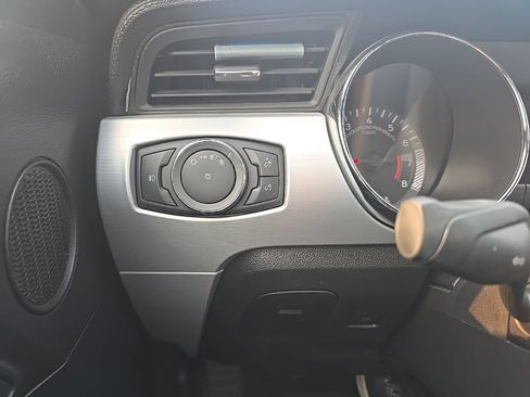 Used 2015 Ford Mustang Premium RWD image 17