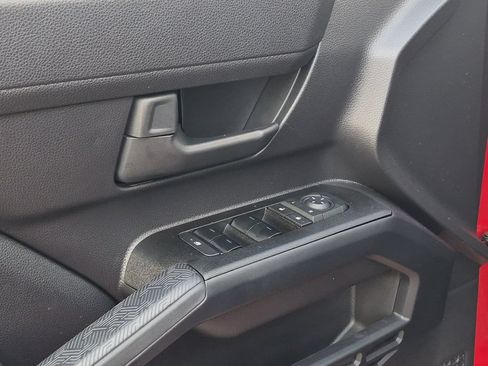 Certified 2025 Toyota 4Runner SR5 AWD/4WD image 7