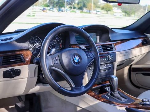Used 2008 BMW 335i Convertible image 24