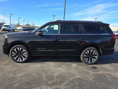 New 2026 Ford Expedition Platinum w/ Driver's Package image 2
