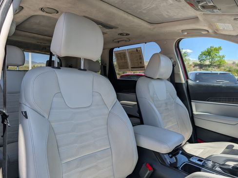 Used 2023 Kia Telluride SX Prestige AWD/4WD image 30