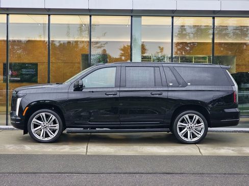 New 2026 Cadillac Escalade ESV Platinum Sport AWD/4WD image 2