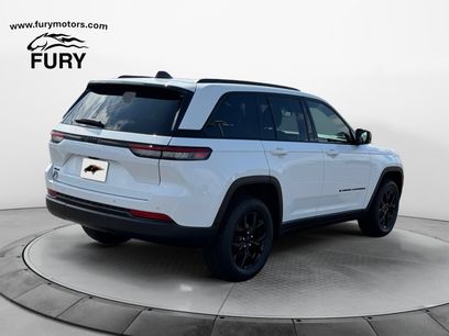 Used 2024 Jeep Grand Cherokee Altitude